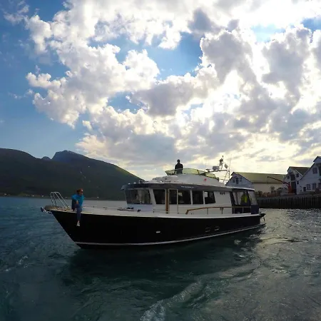 Lyngen Experience Alojamento de Turismo Selvagem *