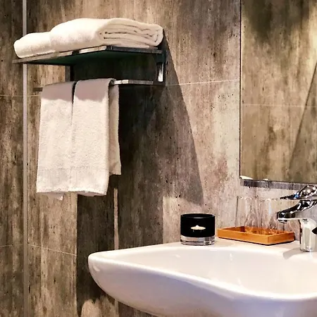 Lyngen Experience Lodge *